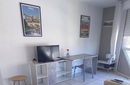 Le Hameau Apartment | Le Petit Loup Palois - Terrasse & Wifi Fibre