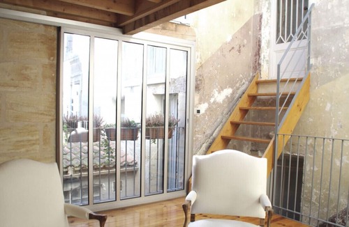 Saint-Michel Apartment | Le Petit Verdot Room - ★★★★★