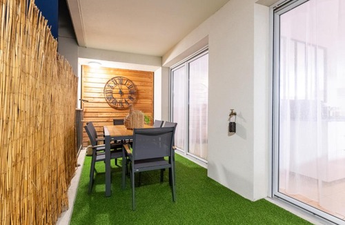 Reims Apartment | Le Pommery climatisé - terrasse et parking privé