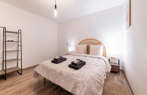 Reims Apartment | Le Pommery climatisé - terrasse et parking privé