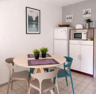 Digne-les-Bains Apartment | "Le refuge du Vallon" - Piscine partagée - Balcon - Clim