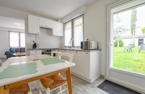 Sainte-Savine Apartment | Le Rez de Jardin - SAINTE SAVINE