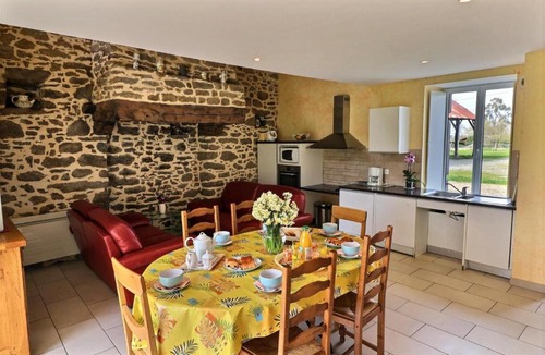 Miniac-Morvan House | Le rocher 2