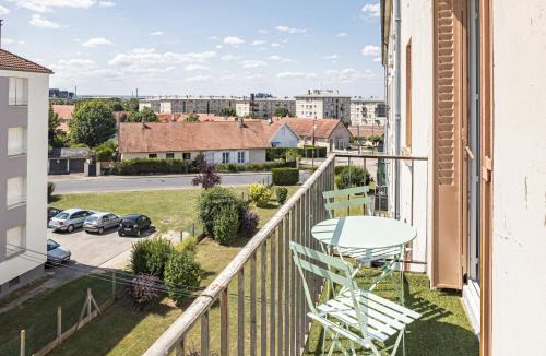 La Chapelle-Saint-Luc Apartment | Le Shopper - Confortable et Lumineux - Parking