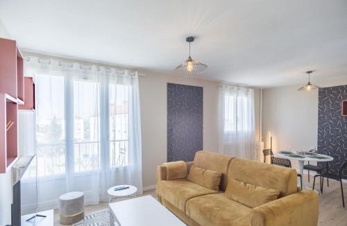 La Chapelle-Saint-Luc Apartment | Le Shopper - Confortable et Lumineux - Parking