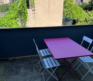 Longeville-les-Metz Apartment | Le Stade Metz 1 Wifi Un Séjour à Part