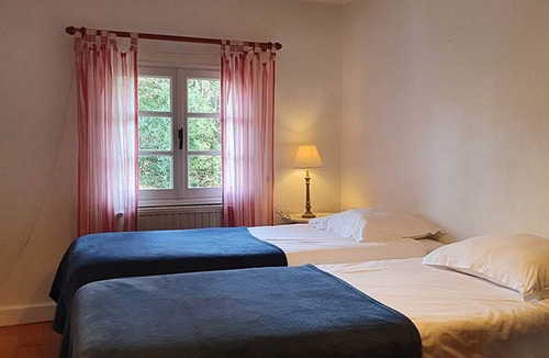 Condom House | Le Ténarèze, bed and breakfast for a large tribe