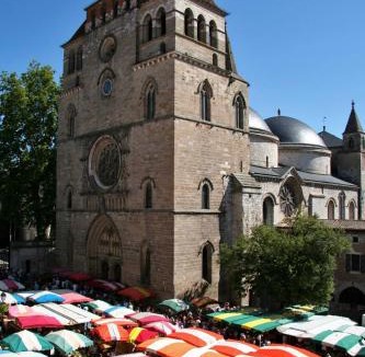 Cahors Old Town Apartment | Le tapis vert