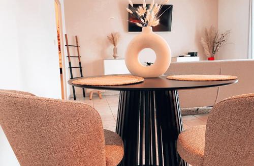 Blagnac Apartment | Le Terminal T2 Blagnac - parking -aéroport-Airbus- Meett