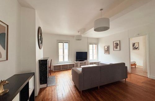 Sens Apartment | Le Travel - gare à 5 min a pied