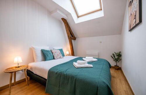 Longueville Apartment | Le Triplex - cosy avec petit jardin