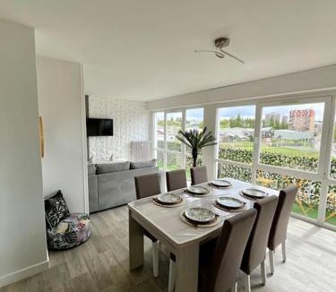 Saint-Dizier Apartment | Le Tropical Home