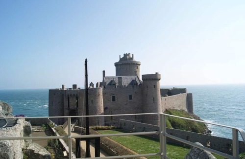 Landebia House | Le TY BREIZHLAND: COCOONING 3* gite for 2/5 people, 20 minutes from the beach.