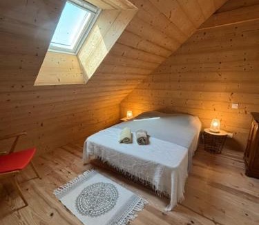 Aste House | Les biches