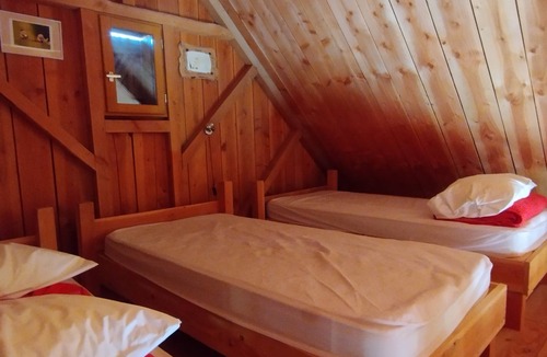 Massat Ski Chalet | Les Cabanes de Souègnes Chalet le Pinson
