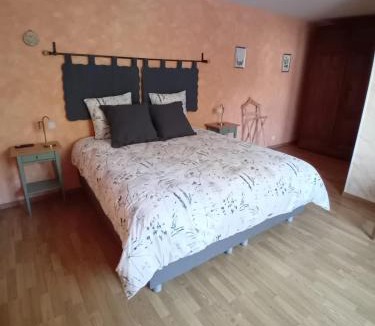 Chateaubleau Bed & Breakfast | Les Castelblotines