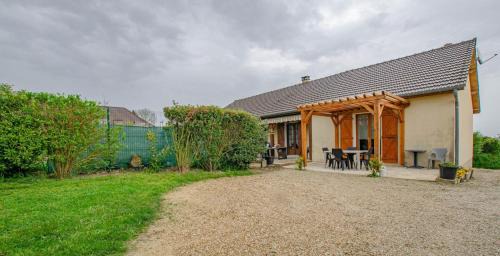 Laines-aux-Bois House | Les frétées