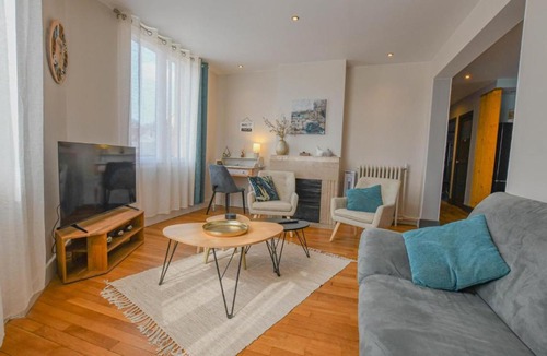 Bar-sur-Seine House | Les halles du temps