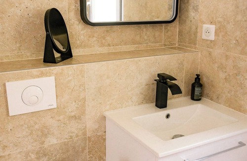 Rochefort-du-Gard Bed & Breakfast | Les Hauts d'Avignon - Gueesthouse -Room 5
