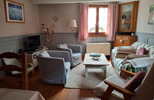 Wangen House | Les hirondelles