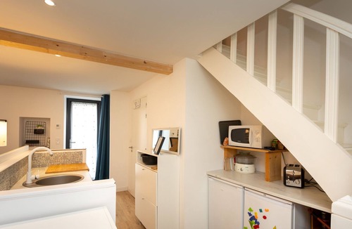 Le Vivier-sur-Mer House | Les Liesses by Interhome