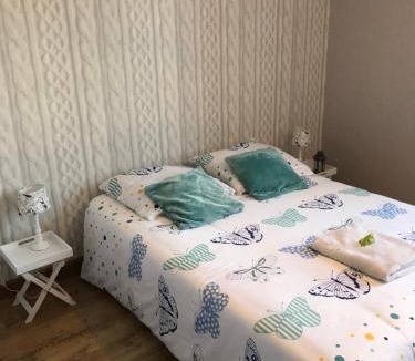 Chamouilley House | Les Lilas Roses