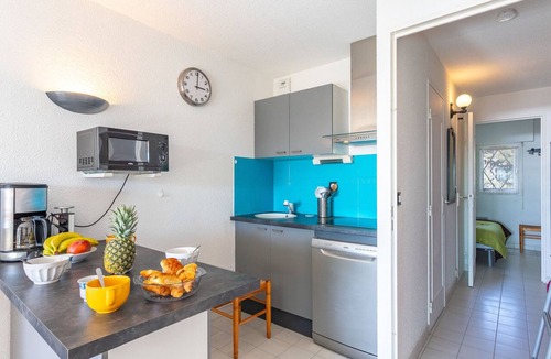 Six-Fours-les-Plages Apartment | Les Morières by Interhome