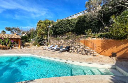 Ollioules Villa | Les Oliviers, Villa climatisée, Piscine privée vue mer