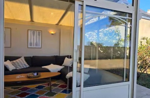 Saint-Quay-Portrieux House | "Les pieds dans l'eau": panoramic sea views and direct beach access!