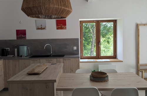 Laval Bed & Breakfast | Les Pierres Lotoises