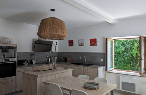 Laval Bed & Breakfast | Les Pierres Lotoises