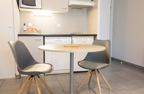 Tournefeuille House | Les Pins Galants