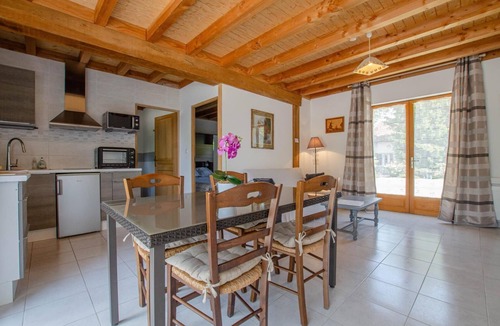 Champigny-sur-Aube House | Les Prés Saint Jean - Champigny SUR Aube
