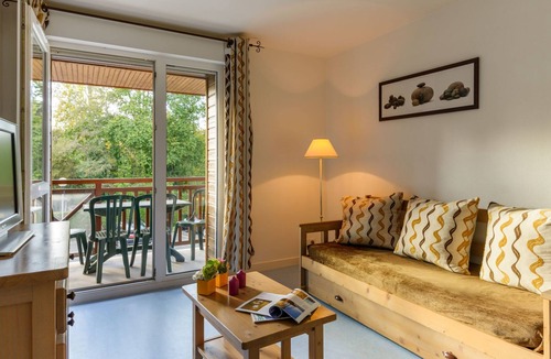 Saint-Briac-sur-Mer Apartment | Les Roches Douvres 24 by Interhome