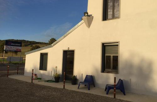 Villeneuve-sur-Yonne Apartment | Les Sainfoins, Idéal voyageurs Pro
