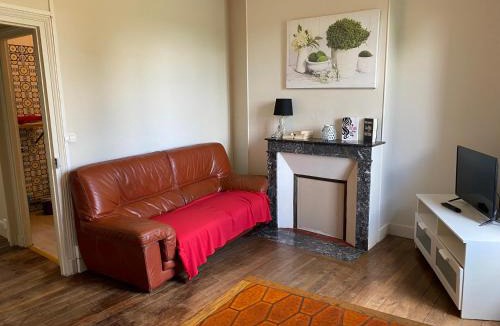 Villeneuve-sur-Yonne Apartment | Les Sainfoins, Idéal voyageurs Pro