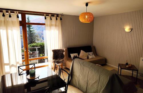 Orcieres Apartment | Les Tilleuls 22 - balcon vue montagne