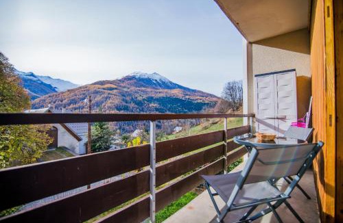 Orcieres Apartment | Les Tilleuls 24 - balcon vue montagne