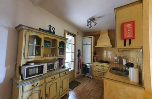 Lurs Apartment | Les Volets - two-bedroom apartments with terrace
