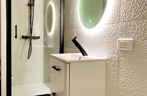 Thiers Apartment | Liberté: fully-equipped 2-room apartment in city center