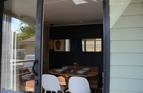 Sadirac House | Living 3-Room Mobile Home for 4 People, Air-Conditioned + TV