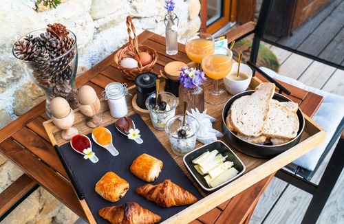 La Garde Ski Chalet | Lodge in the heart of nature, between river and forest