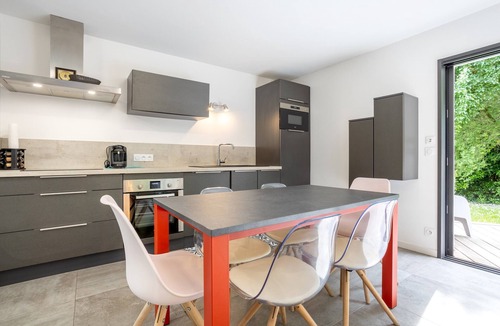 Concarneau House | Lodge Terre Holiday Home with Wi-Fi