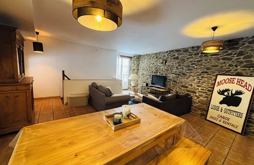 Formigueres House | Lodging in the heart of Formiguères - Ski shuttle on foot