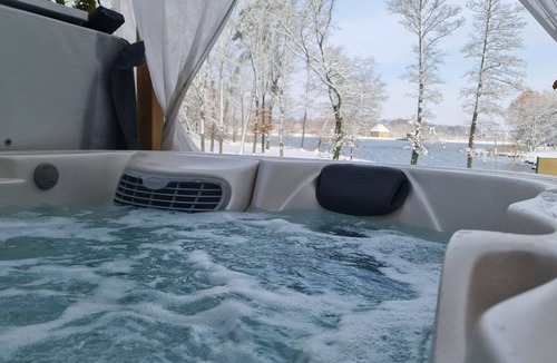 Kerprich-aux-Bois House | Loftconcept57. Maison-spa Privé Avec vue sur L'étang du Stock