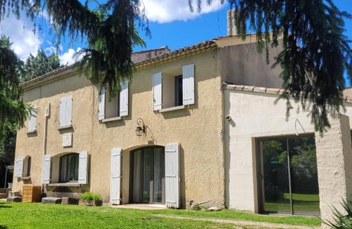 Cabannes Apartment | Logement charme provençal