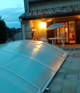 Coufouleux House | logement indépandant avec piscine, cuisine extérieure, 1 chambre avec salle de bain et wc