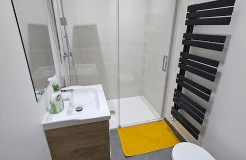 Pagny-sur-Meuse Apartment | Logement neuf Parking privé Direct RN4 Netflix