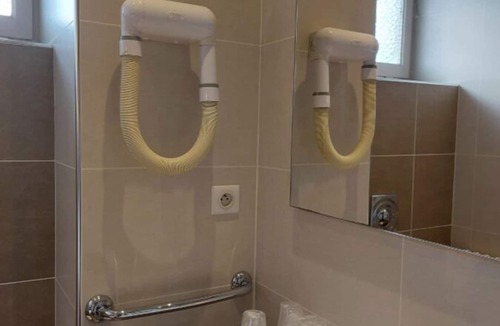 Argeles Gazost Hotel | Logis Hôtel Beau Site