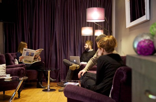 Plouigneau Hotel | Logis Hôtel Cozy